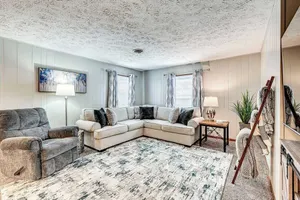 Image of Downtown Lebanon: Cozy Retreat, Prime Location