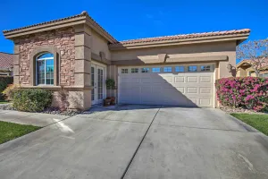 Image of Indio Casita 2 Mi to Coachella and Stage Coach!