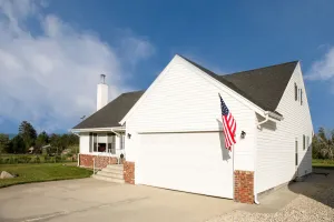 Image of Welcome to the Bitterroot! Stay @ Long R!
