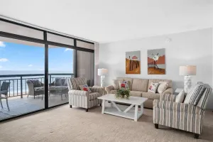 Image of 1 Bed Oceanfront Fountainhead Towers Condo with Outdoor Pool!