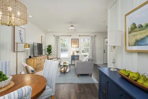 Image of Downtown Beaufort Townhome - Short walk to Waterfront Park - Less than 10 minutes to Parris Island