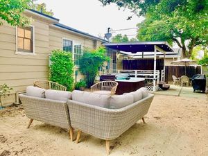 Image of Lp4 The wine lover home with hot tub in Paso downtown