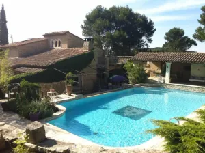 Image of Villa élégante près d'Orgon avec piscine privée