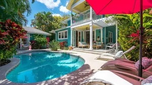 Image of Palm Beach Colony Luxury – Relax & Play in Style!