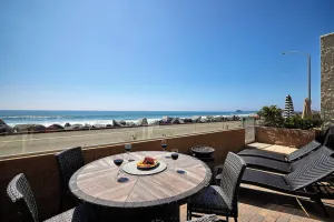 Image of 19 Feet to the Water - Luxury Oceanfront Home