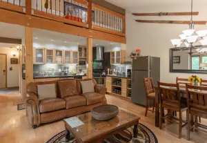 Image of JHRL - Larkspur 1224, Beautifully renovated, spacious retreat
