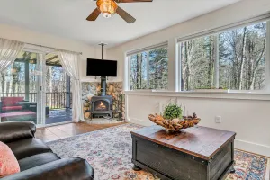 Image of Pristine & Peaceful Guest Quarters, near York & Kittery Beaches