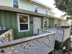 Image of Sandpiper Wing * 1st Flr * Downtown * Clean