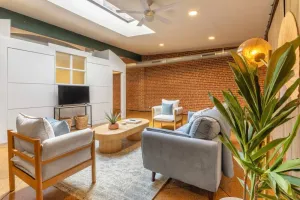 Image of Deluxe 3BR Loft Walkable to Everything Downtown
