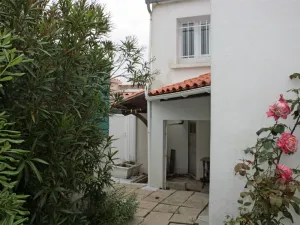 Image of Charming Village House, Walk to Beach and Shops, Pet Friendly