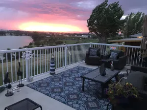 Image of Lake View - Nature's Oasis!    King Bed\/Sleeps 10