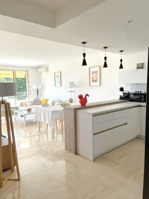 Image of Pierre Longue,3 bedrooms apartment with sea view in bulding with swimming pool