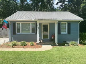 Image of Pet friendly Bungalow 10 min to Downtown Raleigh