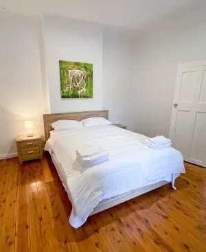 Image of Low Price Clean Linen Free Stuff No. 3 sleep 15 persons