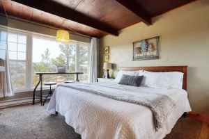 Image of Columbine Cabin at Highland Meadows