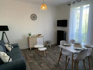 Image of Appartement Renové à 200m de la Plage