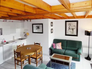 Image of 3 bedroom duplex for 5\/6 people in residence with pool