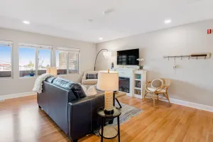 Image of Idyllic downtown studio with water views, free WiFi, full kitchen & modern touch