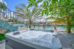 Image of Private Beach, Hot Tub, Dock, Cabana Club