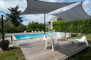Image of Large authentic house with swimming pool and tennis court