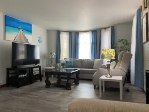 Image of 3 Bedroom Beach House