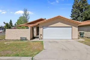 Image of The Royal Oak Splash Sequoia Nat'l Park Lake Mts