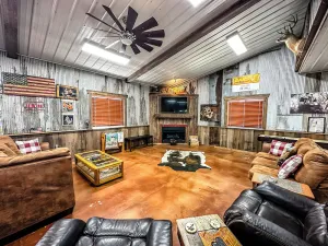Image of Barndominium Country Retreat ,  VIP Bedroom ,patio, fire pits. sunsets