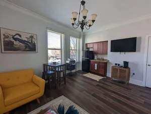 Image of Unique 1 BR 1BA Stay in Downtown - 204