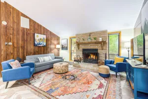 Image of Modern w Fire Pit Deck, Grill & Hot Tub