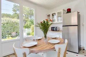 Image of House for 5 between beach and forest