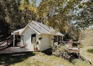 Image of Cozy Modern Mountain Cottage