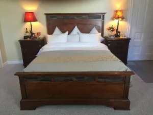 Image of Easy Living by The Water . Quiet, Secure, private Historic Downtown.