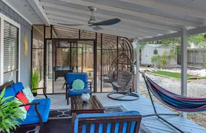 Image of Beautiful Home With Sunroom, Gameroom, Yard & Bbq