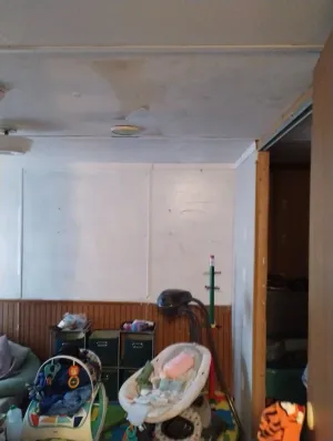 Image of College Students Preferred 2BR, 1Bath Mobile home.