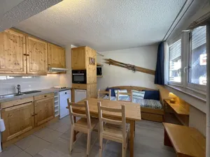 Image of Resort center, 2nd floor, view resort, tv, ski locker, 24m², Les Menuires