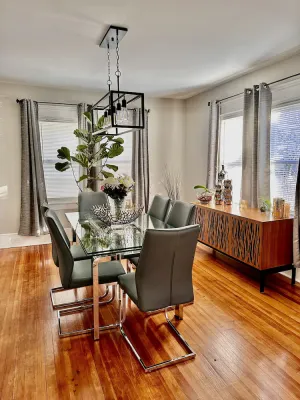 Image of Newly Renovated beach home - 5 min drive to beach!