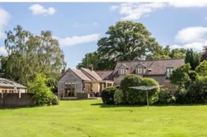 Image of STUNNING LARGE COUNTRY FAMILY HOME, INDOOR POOL, SLEEPS 12, SECLUDED GARDEN
