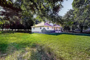 Image of Private gated home on 5 acres near Lake Texoma with dog-friendly yard & firepit