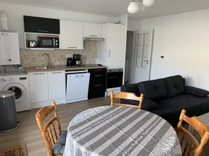 Image of Appartement Neuf Centre-Ville Fort-Mahon-Plage avec Balcon et Parking, Idéal Famille - FR-1-482-114