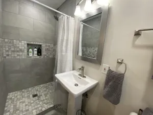 Image of 3 Bedroom home in a safe convenient area
