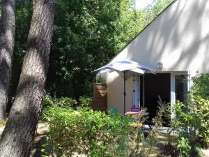 Image of Cozy 2-Room Cottage with Terrace & Garden, Near Sea & Coastal Trails, Pet-Friendly