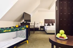Image of King-size bed family room - Best Western soibelmanns Wittenberg