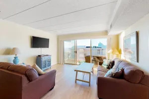 Image of Beachfront Condo w\/Incredible Beach Views, A\/C, Washer\/Dryer, Free WiFi