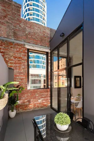 Image of Bond Quarter Loft