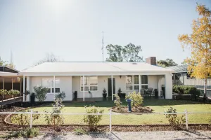 Image of White on Wright Clare
