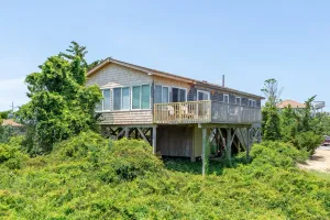 Image of Cute home three lots from the beach with sundeck, sunroom, WiFi - 2 dogs OK