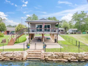 Image of This cottage is a 2 bedroom(s), 1 bathrooms, located in Claremont, NC.