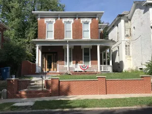 Image of Hannibal House ~ Walking Distance From Historic District