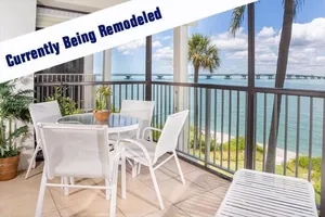 Image of This beautiful condo offers breathtaking panoramic water views