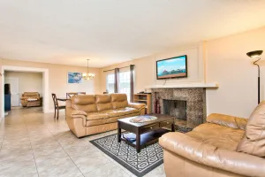 Image of Spacious Fun Bright Private Condo Near Beach